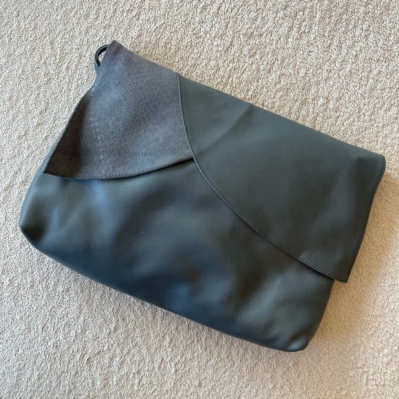 NWT Vintage Genuine Leather Shoulder Bag - Picture 4 of 16